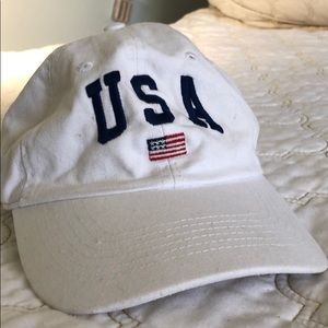 John galt/ brandy Melville USA hat